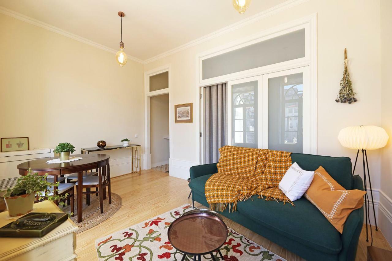 Flh Almada Cozy Apartment With View Porto Kültér fotó